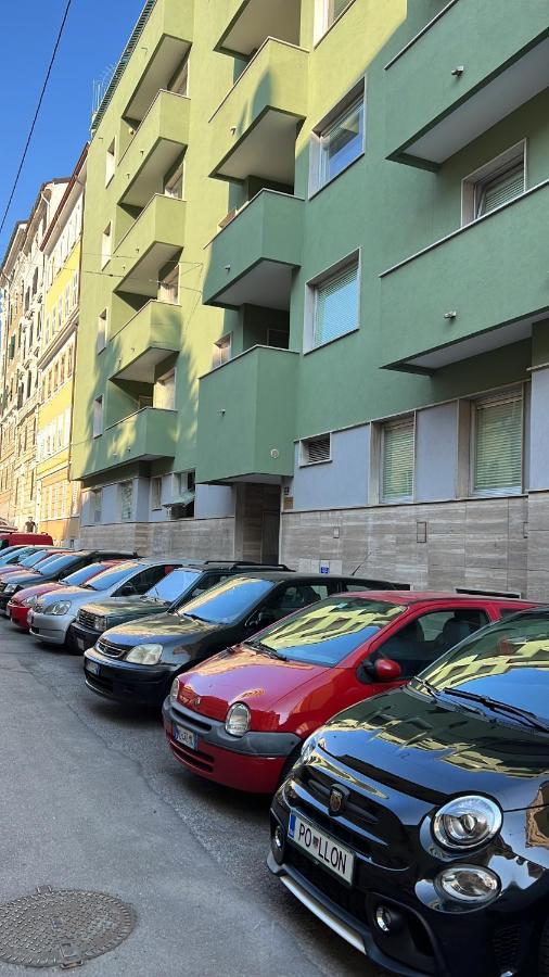 Appartamento Al Castello Terst Exteriér fotografie